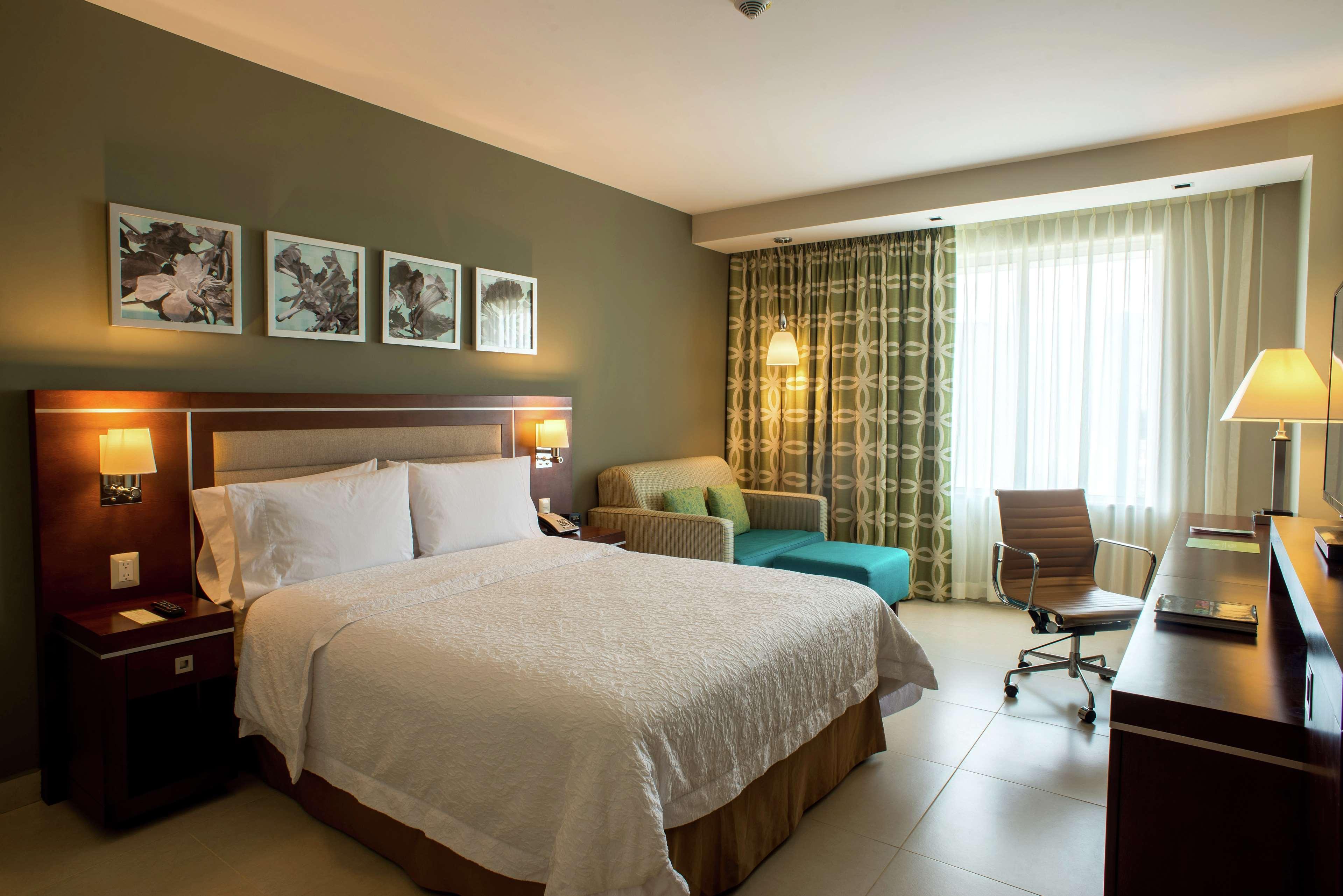 Hampton Inn By Hilton Mérida Zewnętrze zdjęcie