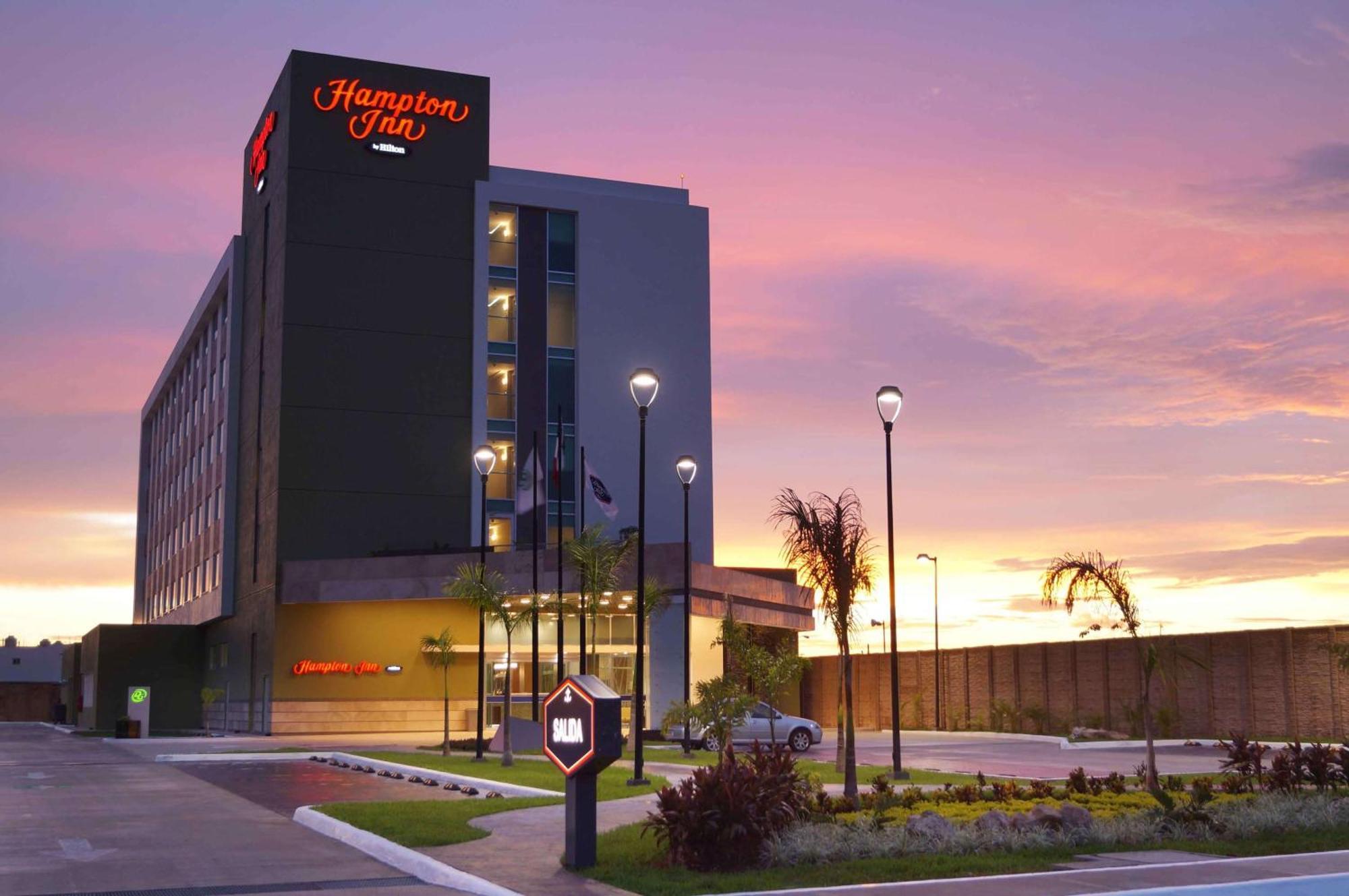 Hampton Inn By Hilton Mérida Zewnętrze zdjęcie
