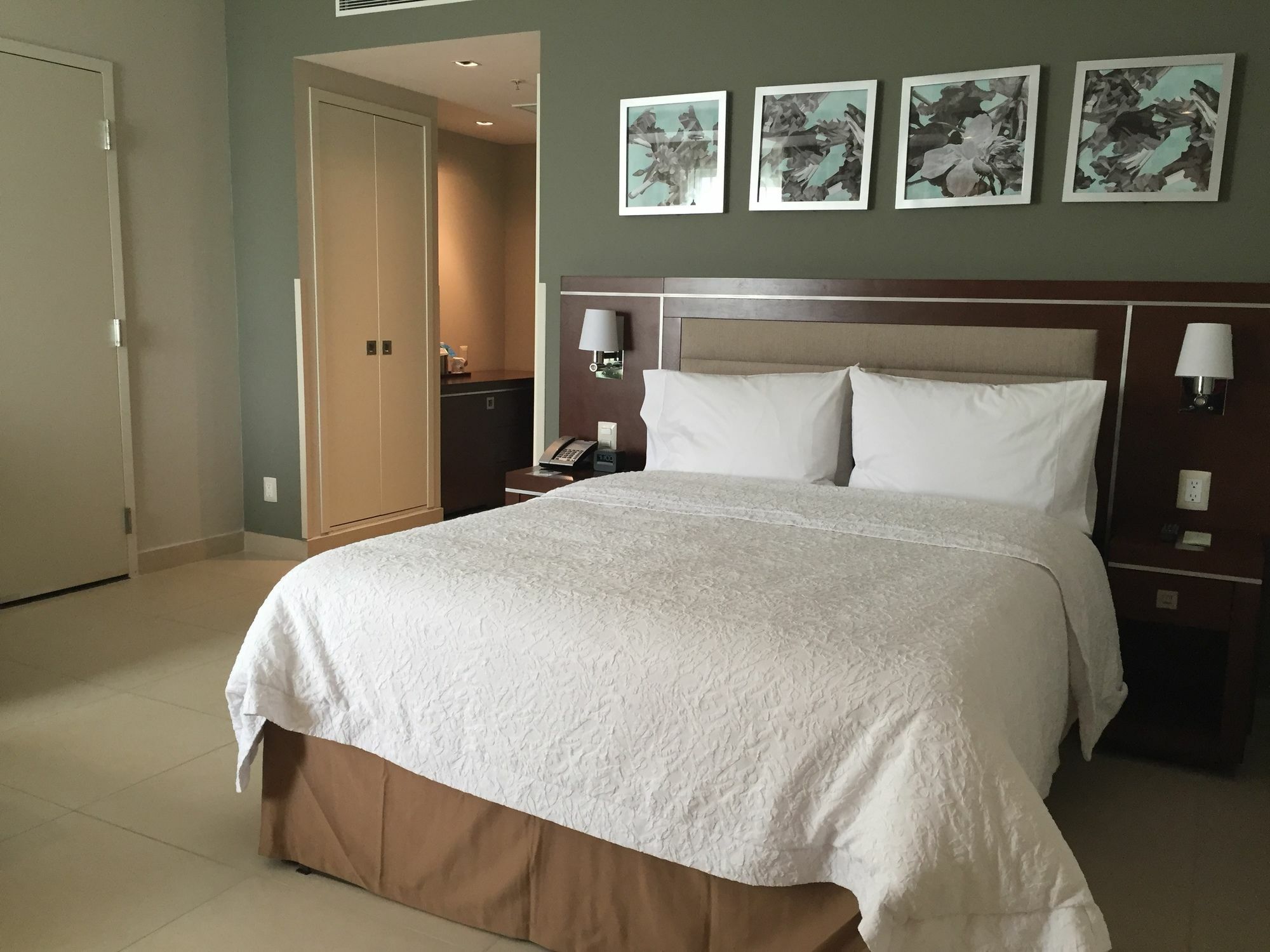 Hampton Inn By Hilton Mérida Zewnętrze zdjęcie